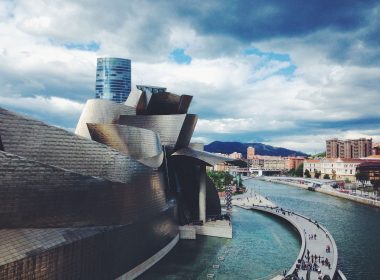 El Museo Gugenheim es un clásico en cualquier fin de semana romántico en Bilbao