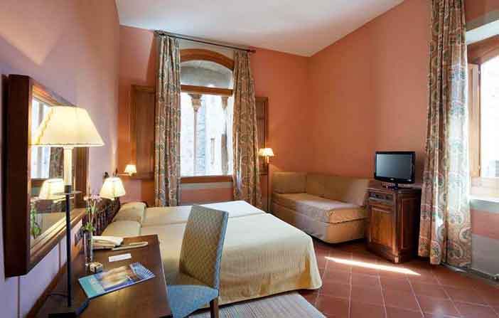 Habitación del Parador de Cardona