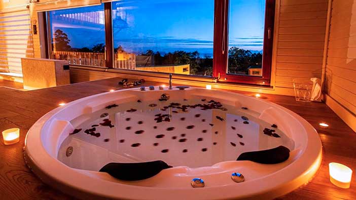 Las cabañas con jacuzzi Nidos de Carnota están pensadas para disfrutar de las vistas