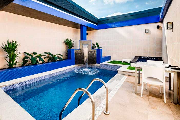 El Zouk es uno de los mejores hoteles en Madrid con piscina privada