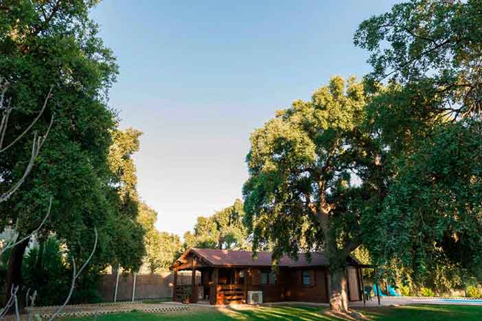 La Casa del Chaparro es una bonita cabaña en la Sierra de Cádiz para parejas