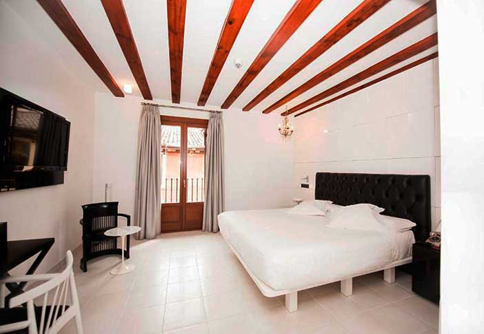 La Posada del León de oro es uno de los hoteles para celebrar aniversarios en Madrid más originales