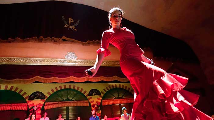 Una master class de flamenco es uno de los planes más originales en Sevilla para parejas