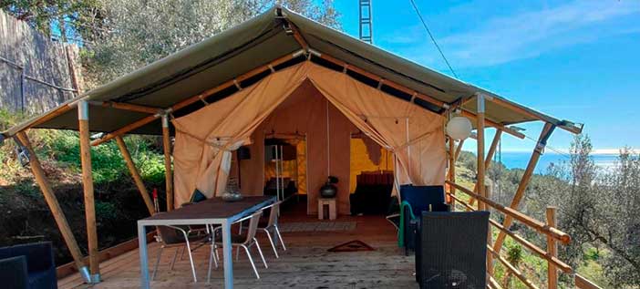 Campo Agave Luxury tents es uno de los mejores glampings en Málaga