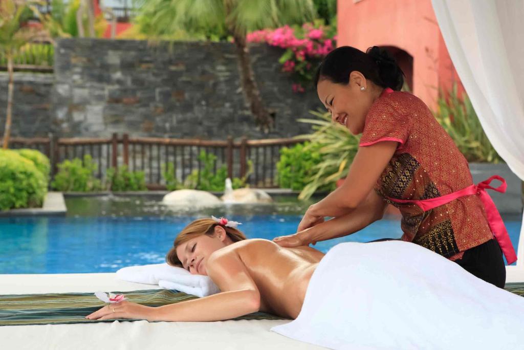 Asia Garden es uno de los hoteles spa y masajes de la Comunidad Valenciana más recomendables para una escapada romántica