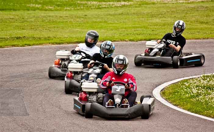 Una jornada en un circuito de karts puede ser un regalo especial para un hombre