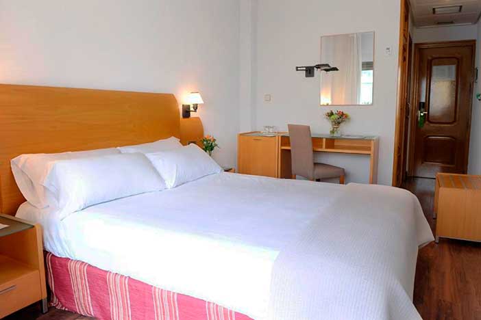 El Churra es un buen hotel para escapadas románticas en Murcia con jacuzzi privado en la habitación
