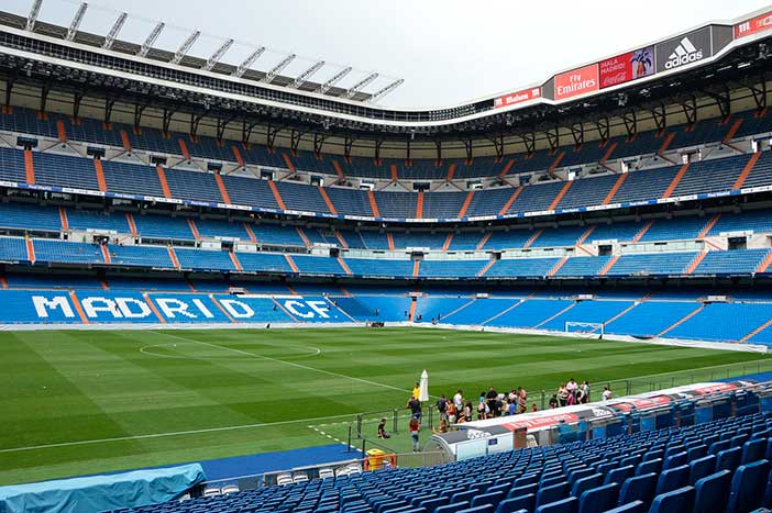Una visita al Santiago Bernabéu es un regalo inolvidable para un hombre futbolero