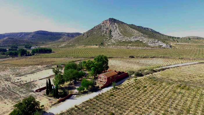 Casa del Procurador es una casa rural que encaja muy bien con la idea de cabaña romántica en Alicante