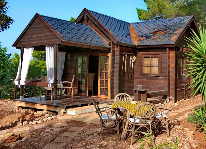 En Finca Llíber puedes reservar una bonita cabaña romántica de Alicante
