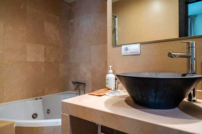 YIT El Postigo es un hotel con jacuzzi en Úbeda