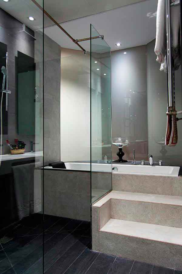 El hotel Condestable Iranzo tiene una habitación con jacuzzi privado para escapadas románticas en Jaén