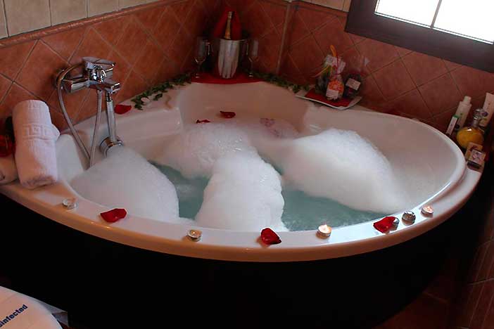 El hotel rural Valle del Turrilla- Cazorlatur es uno de los mejores hoteles con jacuzzi en Jaén