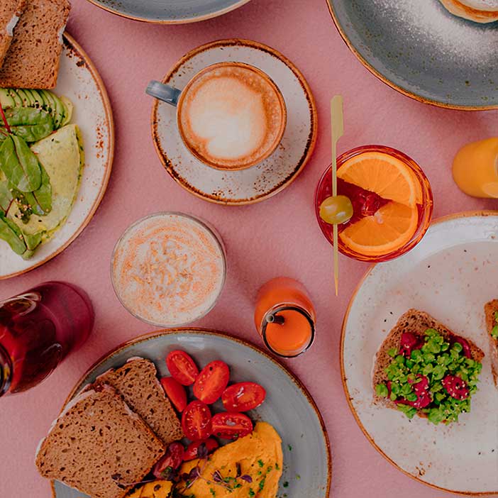Un brunch para dos es una de las mejores experiencias en pareja en Sevilla