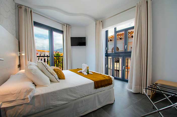 El Nerja Centro jacuzzi mirador de la ermita es uno de los hoteles eróticos de Málaga más nuevos