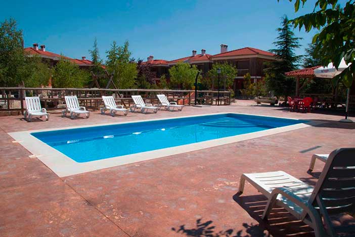 La cabañas El Hosquillo son un buen alojamiento en Cuenca con piscina