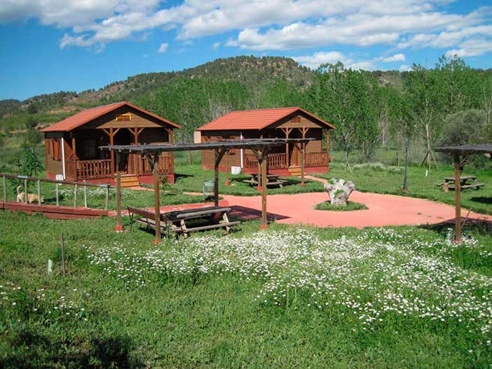 En Las vegas de Enguídanos encontrarás algunas de las cabañas más románticas de Cuenca