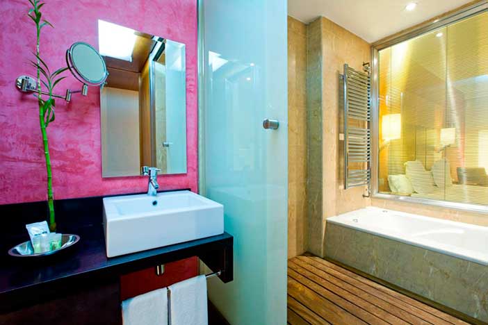 Regente Aragón es un hotel de Tarragona con habitaciones con jacuzzi privado en Salou