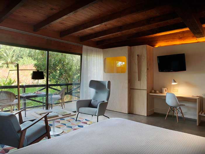Dormir en el hotel Mont Sant es uno de los mejores planes en pareja que puedes vivir en Valencia