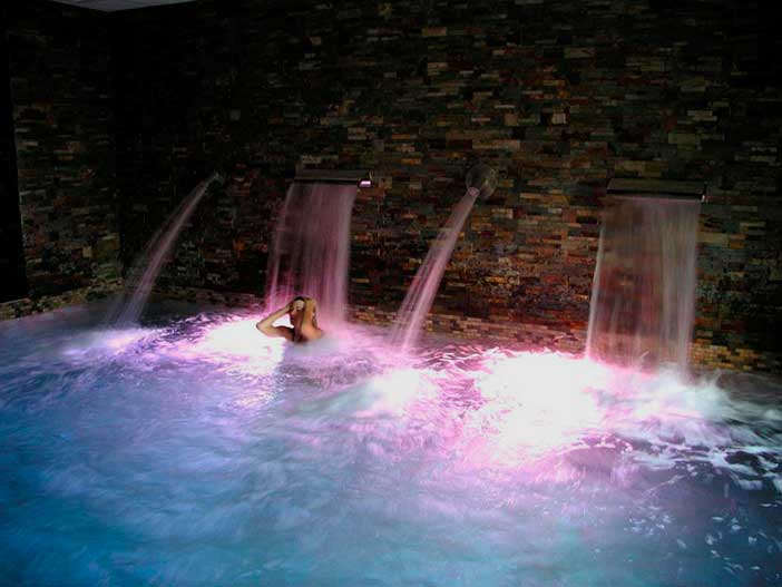 El hotel Kinedomus Bienestar es un hotel con spa en Burgos para escapadas románticas de fin de semana