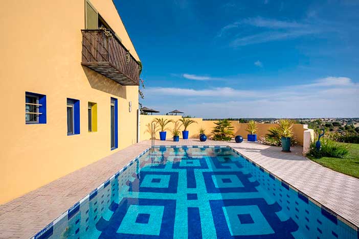 Aal Cachucho es un hotel con encanto y piscina en San Agustín de Guadalix muy cerca de Madrid 