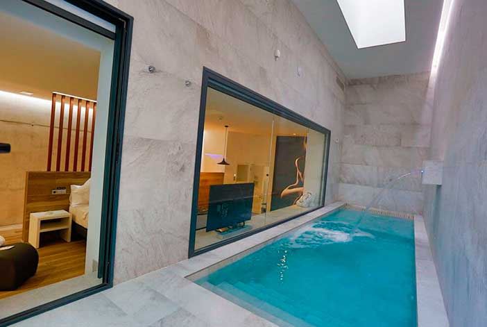 El Loob Valencia es un hotel erótico de Valencia que tiene habitaciones con piscina privada