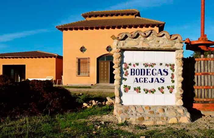 Visitar las Bodegas Agejas es un buen plan en pareja cerca de Segovia