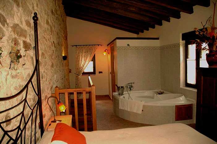 La Quinta del Chocolatero tiene bonitas cabañas románticas cerca de Madrid con jacuzzi