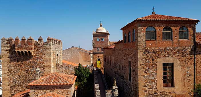 Cáceres es una de las ciudades más bonitas donde parar en la Ruta de la Plata a su paso por Extremadura