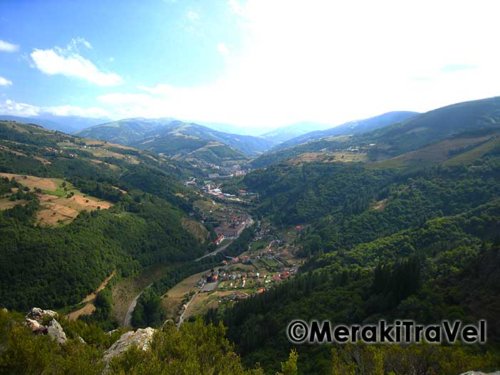 Cangas de Narcea es una de las mejores escapadas románticas en pareja en Asturias